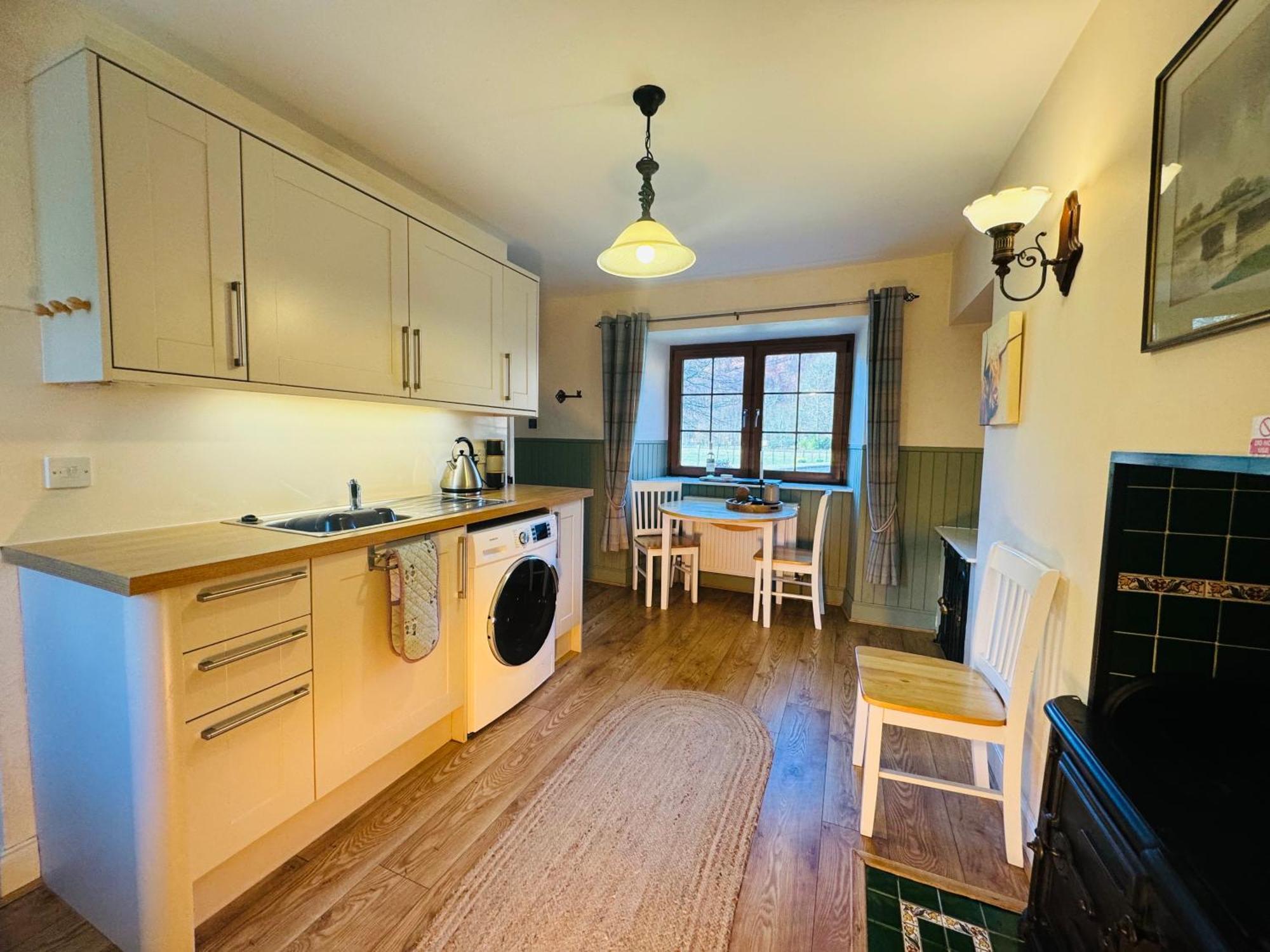 Rosemount Cottage One- Highland Cottage 가르베 외부 사진